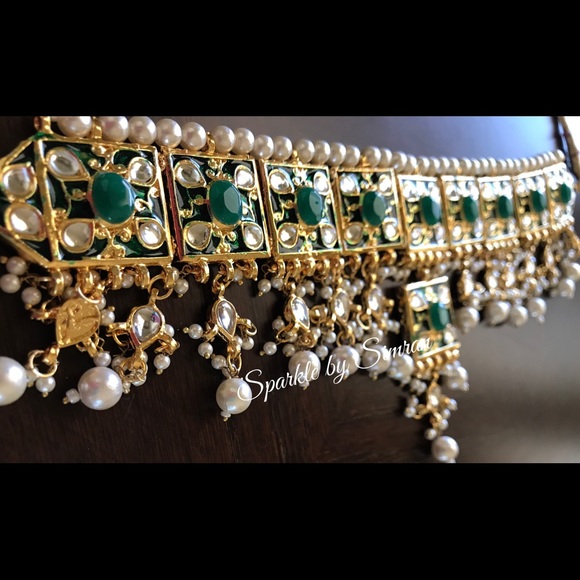 Green choker set - Picture 4 of 6